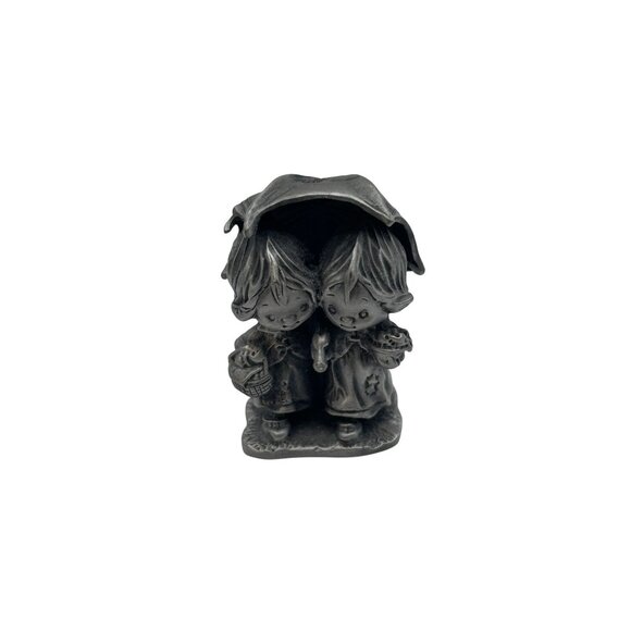Hallmark Little Gallery Fine Pewter Figurine Of Children Under Umbrella - Picture 1 of 5
